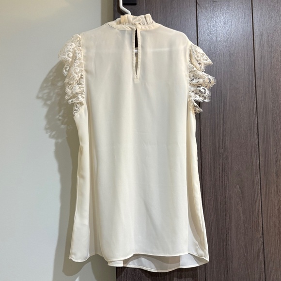 NEW Express Conscious Edit Sleeveless Off-White Blouse, Size XS - Picture 6 of 10